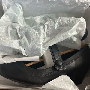 Life Stride Black Work Heels